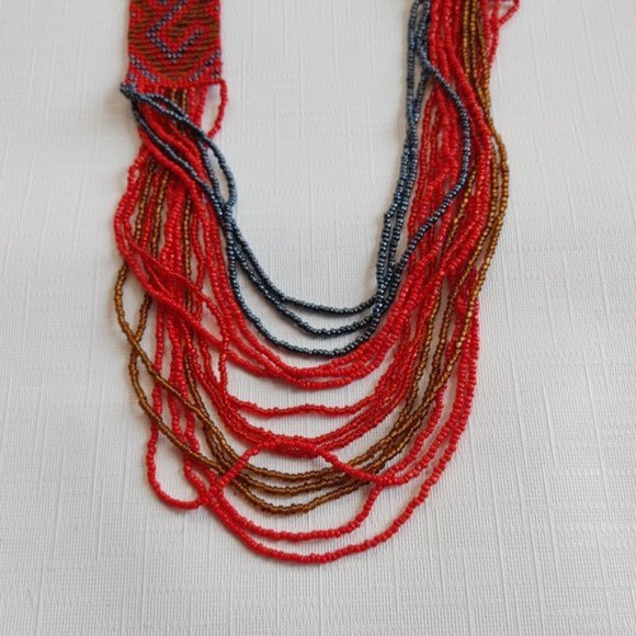 Beautiful 14 Strand Beaded Necklace Bib type Necklace - Picture 4 of 7